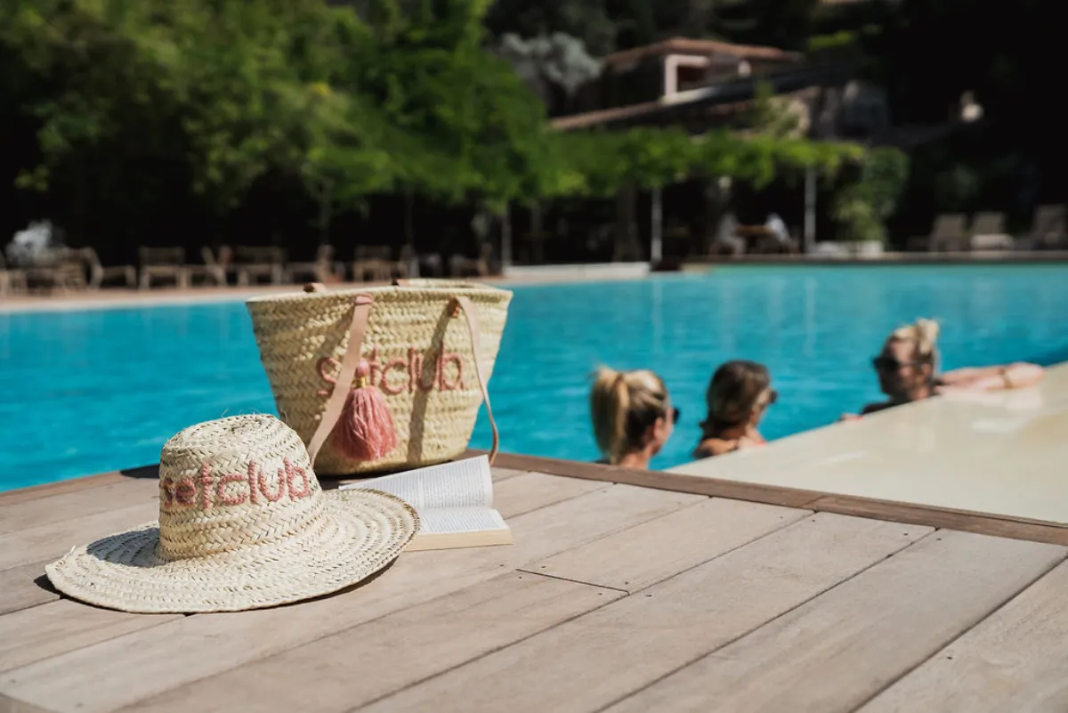 Piscine extérieure du Set Club d’Aix-en-Provence