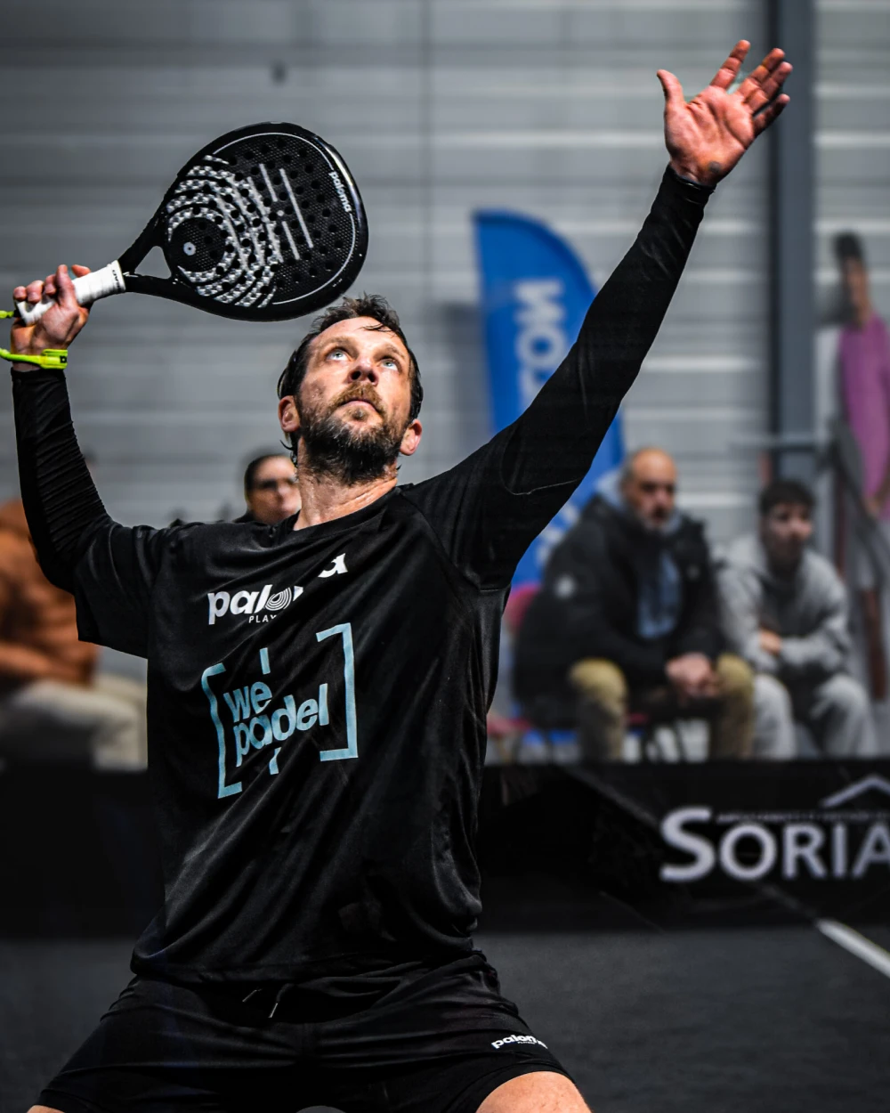 Coaching Jérome Inzerillo en train de smasher